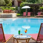 Coastal Hideaway With Pool * Віллазімьюс