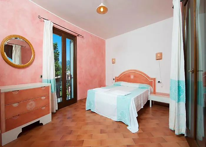 Coastal Hideaway With Pool *